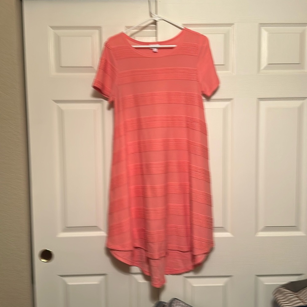 Carly Small Coral Colored